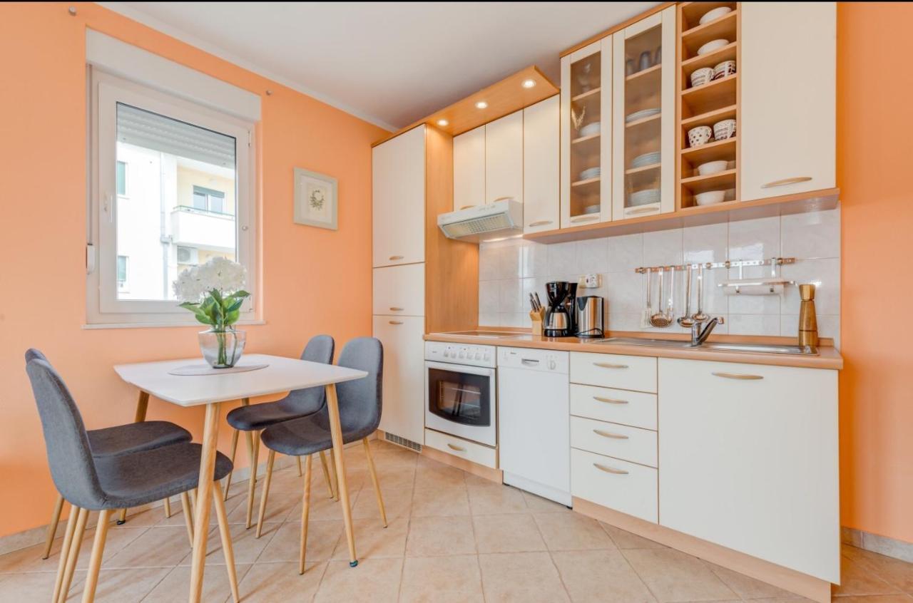 The Best Old Town View Apartment, 5 Min Walk, Parking Trogir Ngoại thất bức ảnh