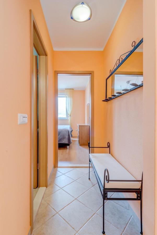 The Best Old Town View Apartment, 5 Min Walk, Parking Trogir Ngoại thất bức ảnh